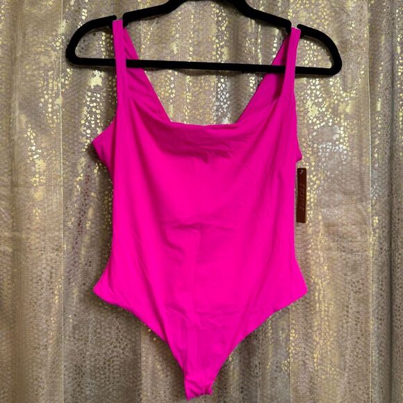 Skims Fits Everybody Square Neck Bodysuit Fuchsia Bright Pink XL NWT - Picture 1 of 8